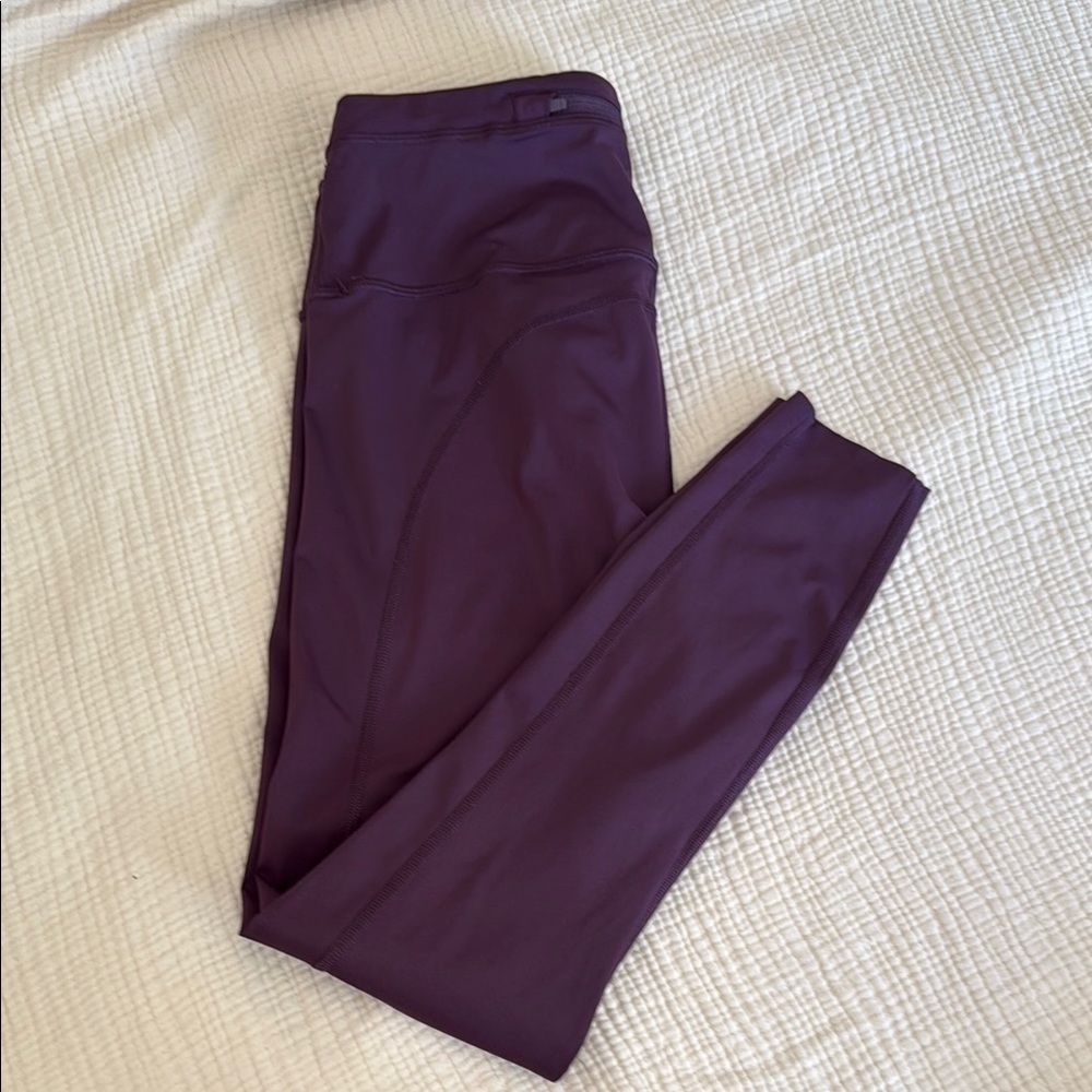 Athleta Accelerate 7/8 Tight, size M